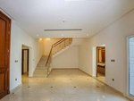 5 bedrooms Townhouse in The Marina, UAE No. 28874 - Image 5