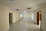 4 bedrooms Villa in Abu Dhabi, UAE No. 29111 - Image 6