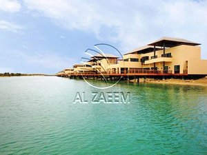 4 bedrooms Villa in Al Gurm, UAE No. 29136