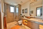 5 bedrooms Villa in Abu Dhabi, UAE No. 29140 - Image 24