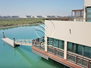 6 bedrooms Villa in Al Gurm, UAE No. 29170