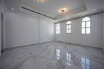 7 bedrooms Villa in Abu Dhabi, UAE No. 29188 - Image 9