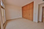 3 bedrooms Townhouse in Abu Dhabi, UAE No. 29201 - Image 7