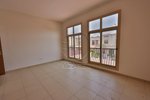 3 bedrooms Townhouse in Abu Dhabi, UAE No. 29201 - Image 10