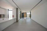 6 bedrooms Villa in Abu Dhabi, UAE No. 29236 - Image 2