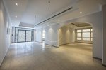 10 bedrooms Villa in Abu Dhabi, UAE No. 29397 - Image 3