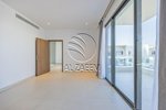 3 bedrooms Townhouse in Yas Island, UAE No. 29657 - Image 13