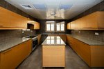 6 bedrooms Villa in Abu Dhabi, UAE No. 29700 - Image 13