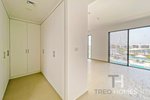 4 bedrooms Villa in Dubai, UAE No. 30551 - Image 8