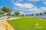 4 bedrooms Townhouse in Dubai Land, UAE No. 30563 - Image 16
