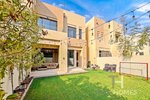 3 bedrooms Townhouse in Reem, UAE No. 30565 - townhouse in Dubai