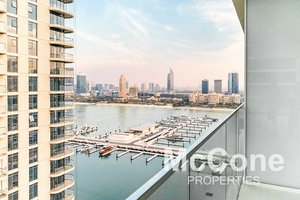 2 bedrooms Apartment in Dubai Harbour, UAE No. 30665