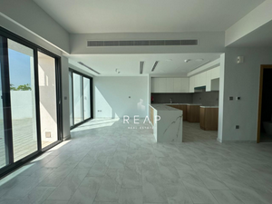 3 bedrooms Townhouse in Dubai Land, UAE No. 30903