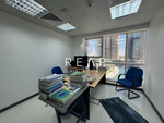 126.9m² Office in Jumeirah Lake Towers, UAE No. 30960 - Image 3