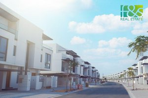 4 bedrooms Villa in Sharjah, UAE No. 31113