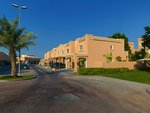 5 bedrooms Villa in Abu Dhabi, UAE No. 31255 - villa in Dubai