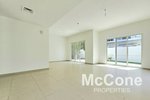 5 bedrooms Villa in Mudon, UAE No. 31319 - Image 2