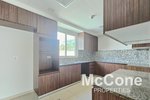 5 bedrooms Villa in Mudon, UAE No. 31319 - Image 6