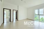 5 bedrooms Villa in Mudon, UAE No. 31319 - Image 7