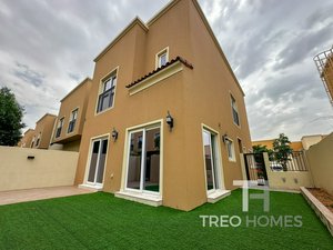 4 bedrooms Townhouse in Dubai Land, UAE No. 31363