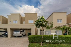 4 bedrooms Townhouse in Dubai Land, UAE No. 31368