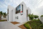 4 bedrooms Villa in Abu Dhabi, UAE No. 31541 - villa in Dubai