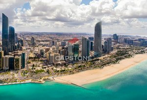 557m² Building in Al Khalidiya, UAE No. 31551