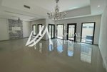 3 bedrooms Townhouse in Al Salam Street, UAE No. 31722 - Image 6