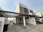 3 bedrooms Villa in Dubai, UAE No. 31852 - villa in Dubai