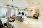 3 bedrooms Villa in Reem, UAE No. 31968 - Image 2