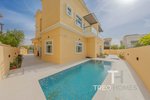 5 bedrooms Villa in The Villa, UAE No. 32197 - villa in Dubai