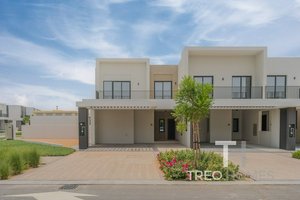 4 bedrooms Villa in Dubai South (Dubai World Central), UAE No. 32201