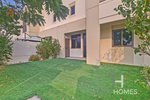 3 bedrooms Townhouse in Town Square, UAE No. 32205 - townhouse in Dubai