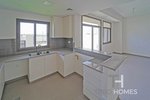 3 bedrooms Townhouse in Town Square, UAE No. 32205 - Image 5