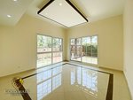 5 bedrooms Villa in Mudon, UAE No. 32430 - Image 6