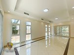 5 bedrooms Villa in Mudon, UAE No. 32430 - Image 7