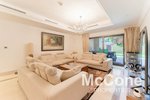 4 bedrooms Townhouse in Palm Jumeirah, UAE No. 32526 - Image 2