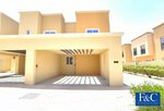 2 bedrooms Townhouse in Dubai Land, UAE No. 326 - Image 3
