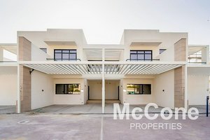 4 bedrooms Townhouse in DAMAC Hills (Akoya by DAMAC), UAE No. 32944