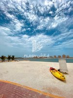 5 bedrooms Villa in Al Hamra Village, UAE No. 33174 - villa in Dubai