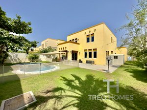 3 bedrooms Villa in Jumeirah Park, UAE No. 33267