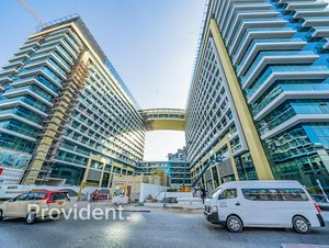 33m² Apartment in Palm Jumeirah, UAE No. 3356