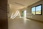 2 bedrooms Townhouse in Khalifa City, UAE No. 33587 - Image 7