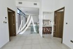 5 bedrooms Villa in Yas Island, UAE No. 33652 - Image 4