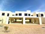 3 bedrooms Townhouse in Town Square, UAE No. 33783 - townhouse in Dubai