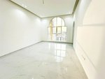7 bedrooms Villa in Abu Dhabi, UAE No. 33934 - Image 8