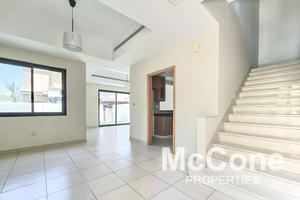 4 bedrooms Villa in Reem, UAE No. 34175