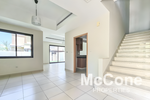 4 bedrooms Villa in Reem, UAE No. 34175 - villa in Dubai