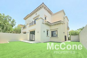 4 bedrooms Villa in Reem, UAE No. 34372