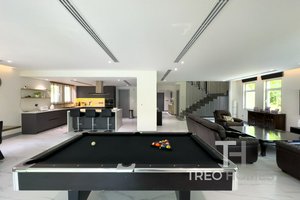 4 bedrooms Villa in Jumeirah Park, UAE No. 34478